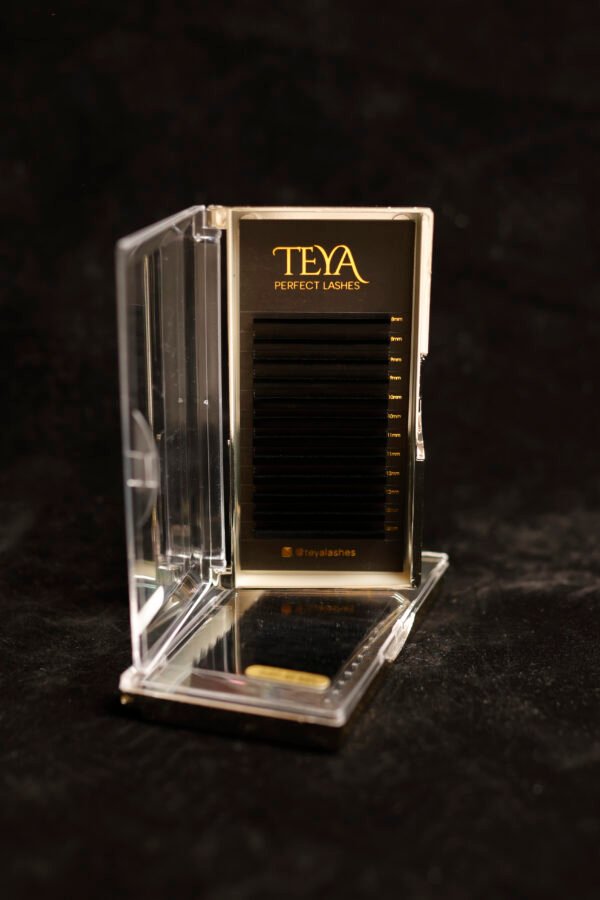 _46A9505 Teya Lashes